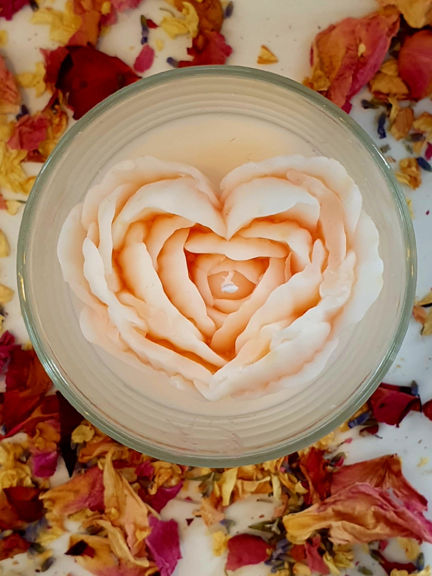 Rose petal hearts in 20cl jar