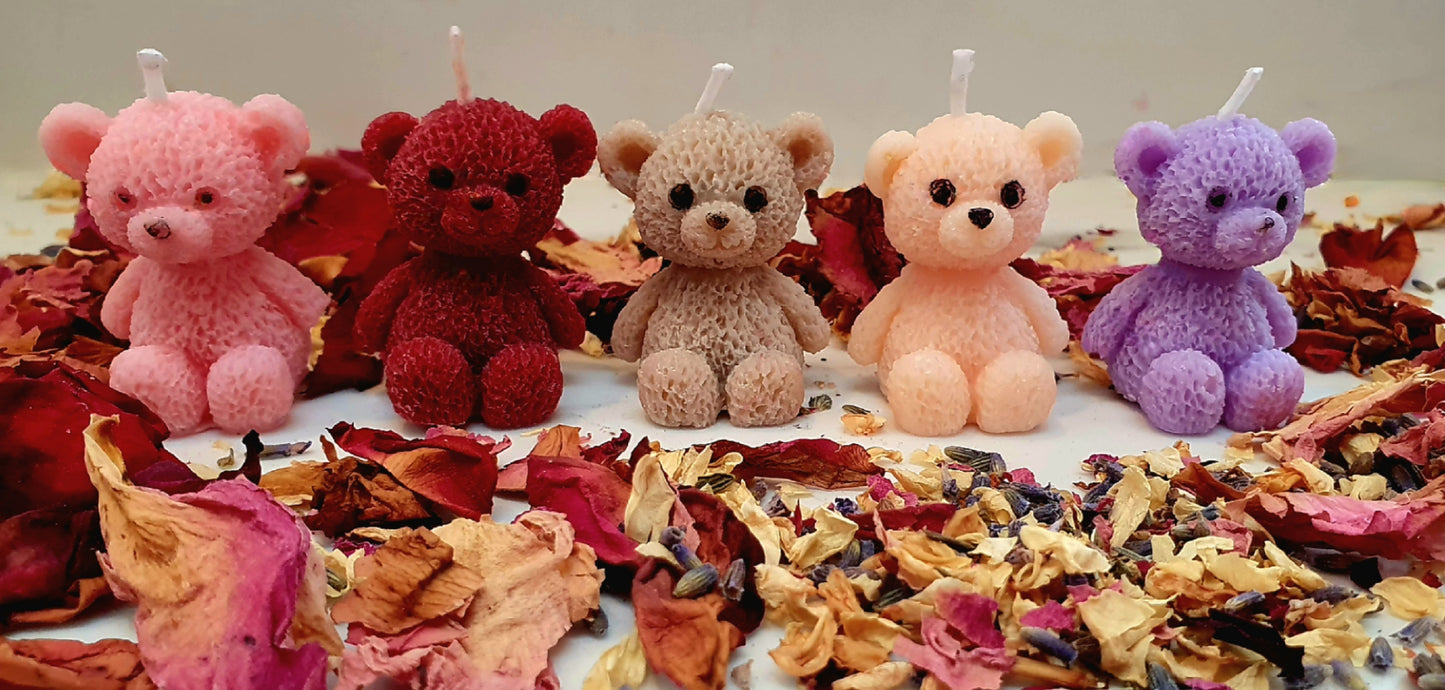 Teddies in love set in a 30cl glass