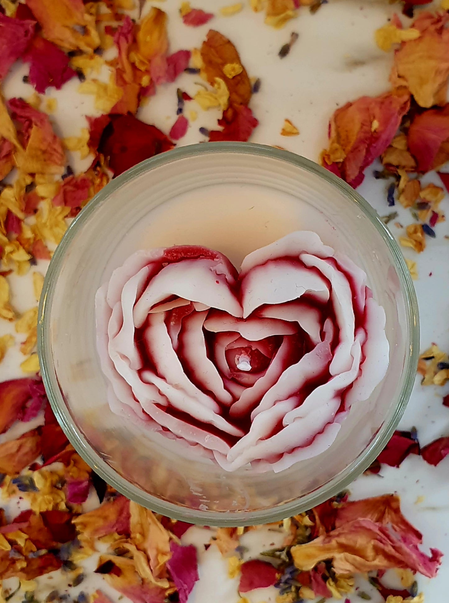 Rose petal hearts in 20cl jar