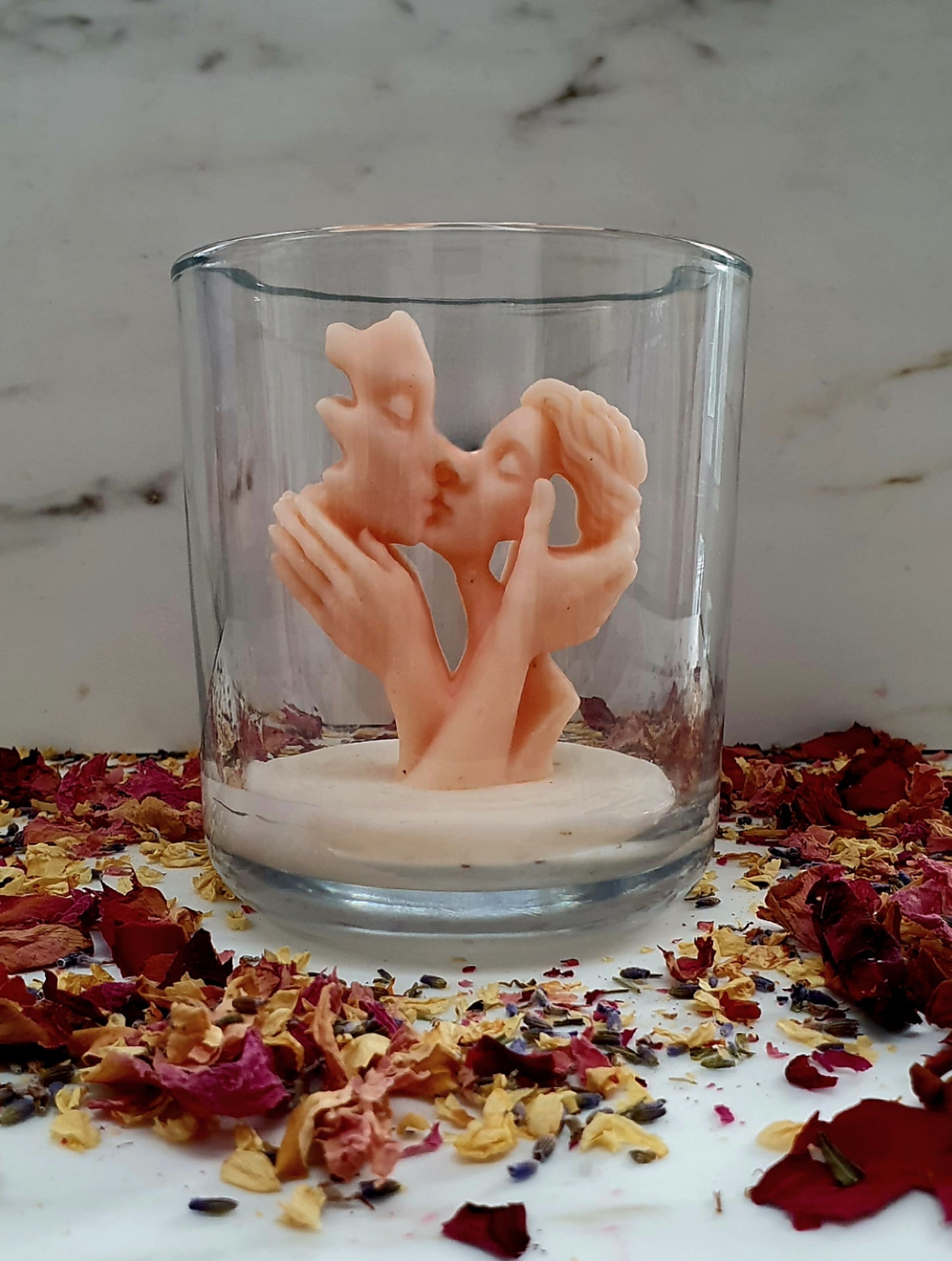 A Couple's Kiss in 30cl jar