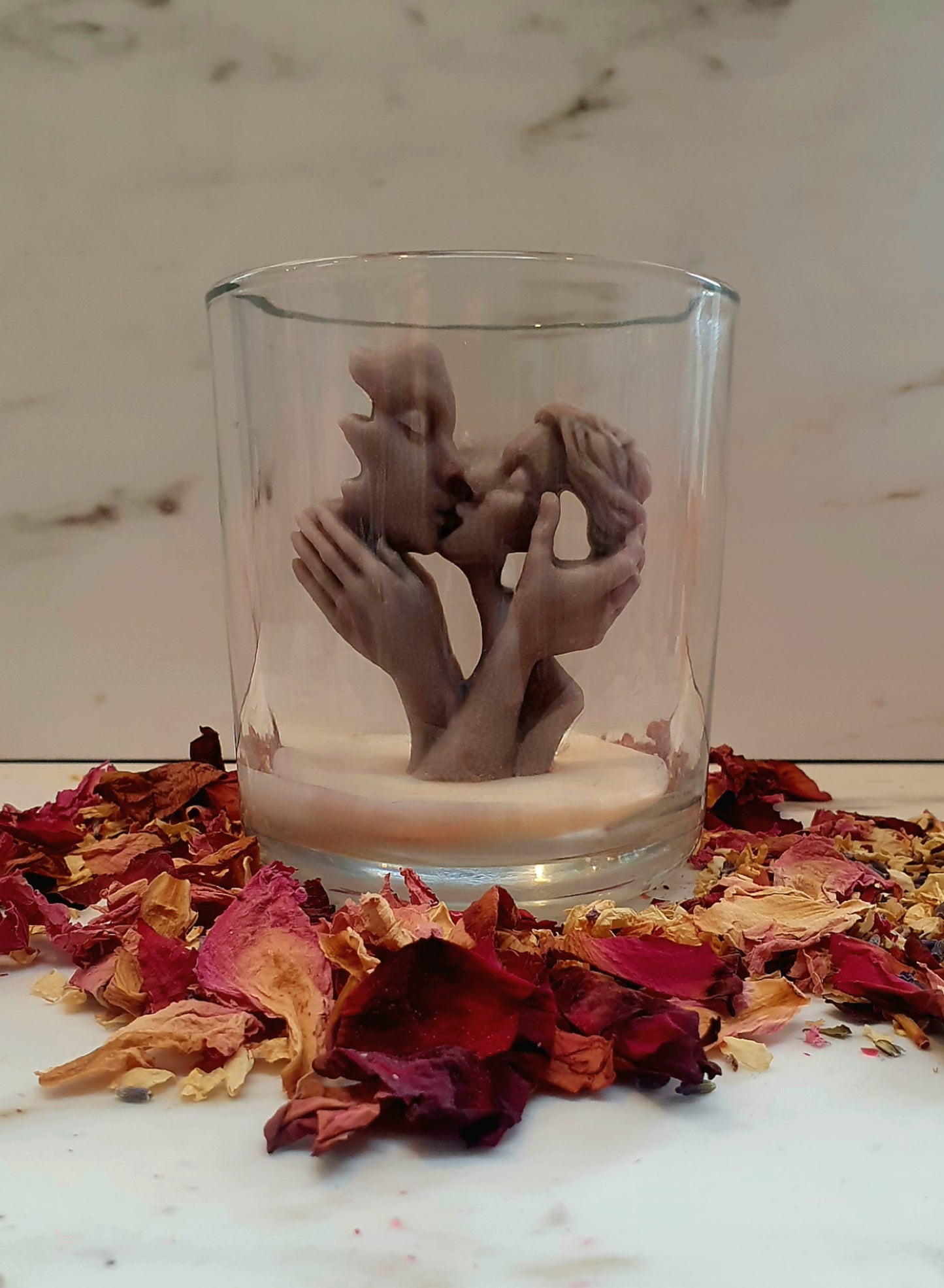 A Couple's Kiss in 30cl jar